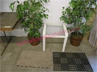 2 small faux plants -2 mats -patio end table
