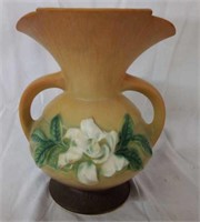 Roseville Gardenia vase, #684 - 8"