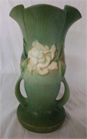 Roseville Gardenia vase, #685-10"