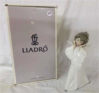 Lladro angel figurine, 9" tall