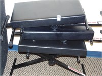 3 Stageline foldable stools