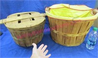 bushel & half bushel basket (1 each)