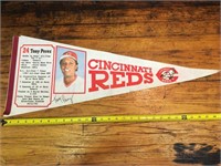 Cincinnati Reds Tony Perez pennant