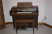 Yamaha Organ with bench