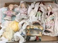 Assorted ceramic figurines tray lot