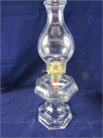 18" CLEAR GLASS PEDESTAL BASE OIL LAMP