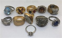 700 - LOT OF MISC RINGS FROM ESTATE