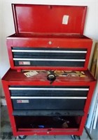 600 - RED TOOL BOX ON WHEELS WITH TOOLS