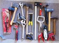 600 - LOT OF ASSORTED HAND TOOLS
