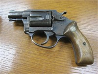 Gun CHARTER ARMS Undercover 38 Special Revolver