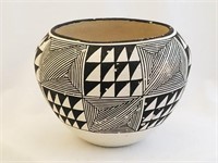 Acoma Pueblo Pottery Jar Marie Zieu Chino