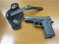 Gun SMITH & WESSON 3914 9mm Semi Auto Pistol