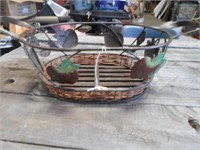 Iron and Wood Apple Basket Round