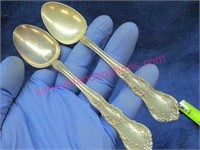 2 sterling silver spoons (1.31 tr.oz) 1910 dated