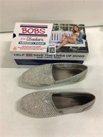 BOBS WOMENS SHOES SIZE 7 (USED)