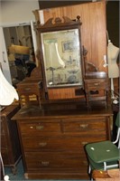 Dressing table, 2 over 3 drawers & mirror with drs