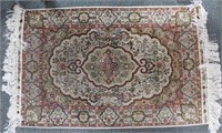 PERSIAN STYLE RUG 2' X 3'