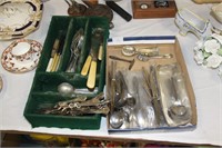 Large quantity of assorted cutlery.