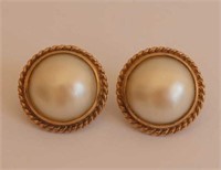 Pair 14ct yellow gold Mabe pearl earrings