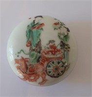 Chinese round Famille Verte porcelain seal box