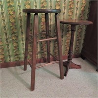 Stool & Round Side Table