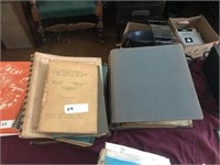 LOT OF VINTAGE MEDICAL BOOKS AND NOTES