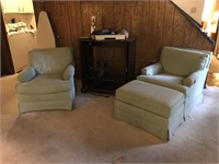 2 Club Chairs with Ottoman