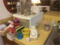 Pyrex Measure Cups & Misc Kitchen Items