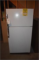 Refrigerator Freezer - Montgomery Ward