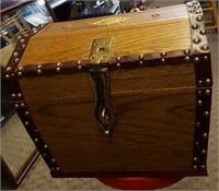 Beautiful Oak treasure chest
