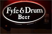 Vtg Fyfe & Drum Light-Up Beer Sign w/ Can