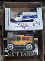 True Value, Class of 1991 truck banks, 1/34 scale