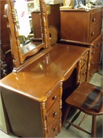 Vintage Knechtel Homewood Vanity Dresser w/ Chair