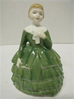 Small Royal Doulton Figurine Belle HN 2340