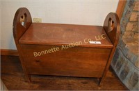 wooden bench with lift up lid