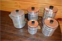 4 Pieces aluminum Canister  and grease can