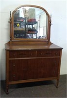 44x19x62 Dresser And Mirror Combo