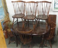 Dinning Table With 3 Leaves And 6 Chairs