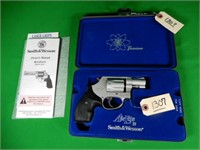 22LR Smith & Wesson 317 Airlite Revolver