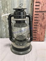Dietz No. 2 D-Lite kerosene lantern