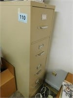 Metal file cabinet (4 drawers) 15" x 25" x 52"
