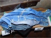 Black Levis jeans, boy's 12 husky (32x27), new