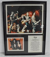 Framed Kiss Pictures 14" x 11"