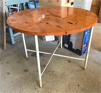 Table w/Wood Top, Metal Base 42" Diam - 30 3/4"