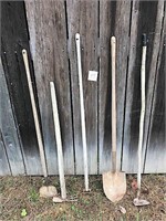 Group Lot of 5 Hand tools - Hoe, Shovel & Others