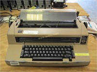 IBM Correcting Selectric III Typewriter 670X.