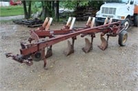 International 710 2 PT 4-14 Bottom Plow