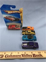 Lot of 5 collectable hot wheels die cast vehicles