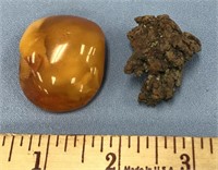 Lot with polished amber specimen and dinosaur dung