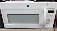 White GE Over Range Microwave Oven Q10B